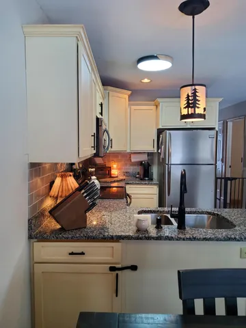 $269,000 | 11905 Wales Drive, Unit 90, Stanwood, MI 49346