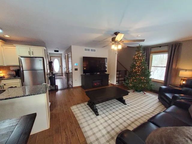 $269,000 | 11905 Wales Drive, Unit 90, Stanwood, MI 49346