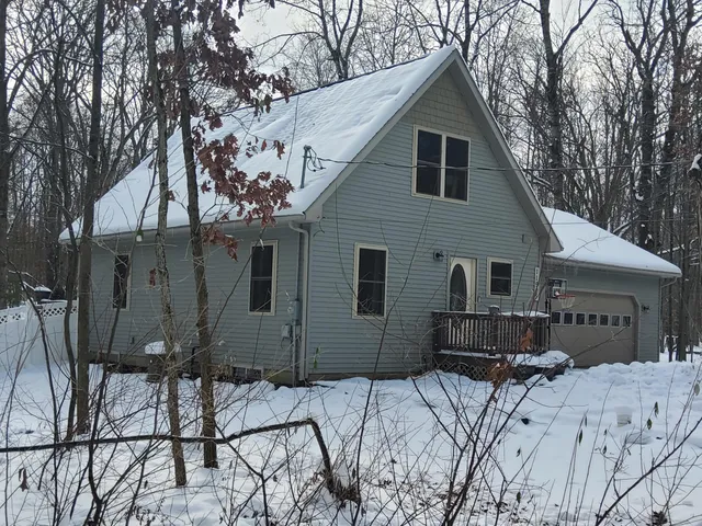 $269,000 | 11905 Wales Drive, Unit 90, Stanwood, MI 49346