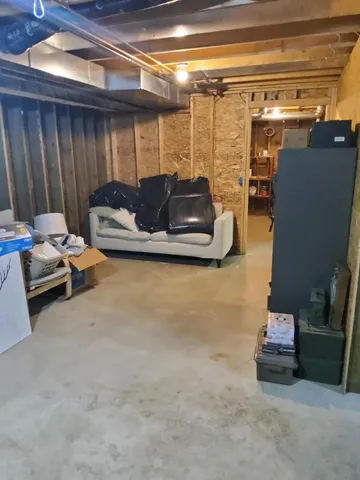 $269,000 | 11905 Wales Drive, Unit 90, Stanwood, MI 49346