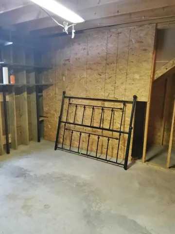 $269,000 | 11905 Wales Drive, Unit 90, Stanwood, MI 49346