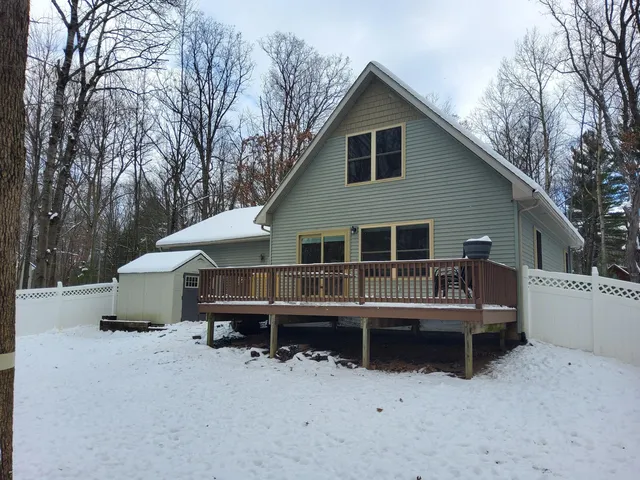 $269,000 | 11905 Wales Drive, Unit 90, Stanwood, MI 49346