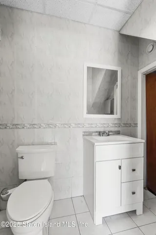 $950,000 | 7247 Amboy Road | Tottenville