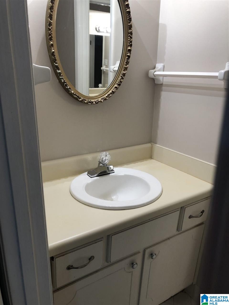 3943 Montclair Road Mountain Brook, AL 35213 - Photo 17 of 23