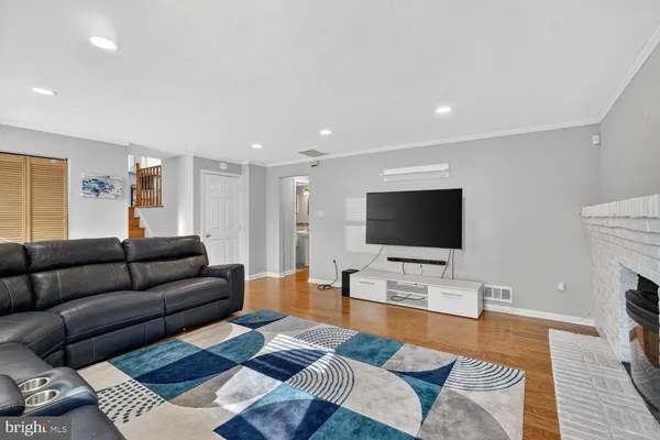 $740,000 | 2829 Vixen Lane, Silver Spring, MD 20906