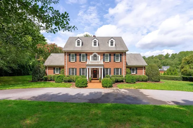 $1,475,000 | 291 Montgomery Drive, Spartanburg, SC 29302