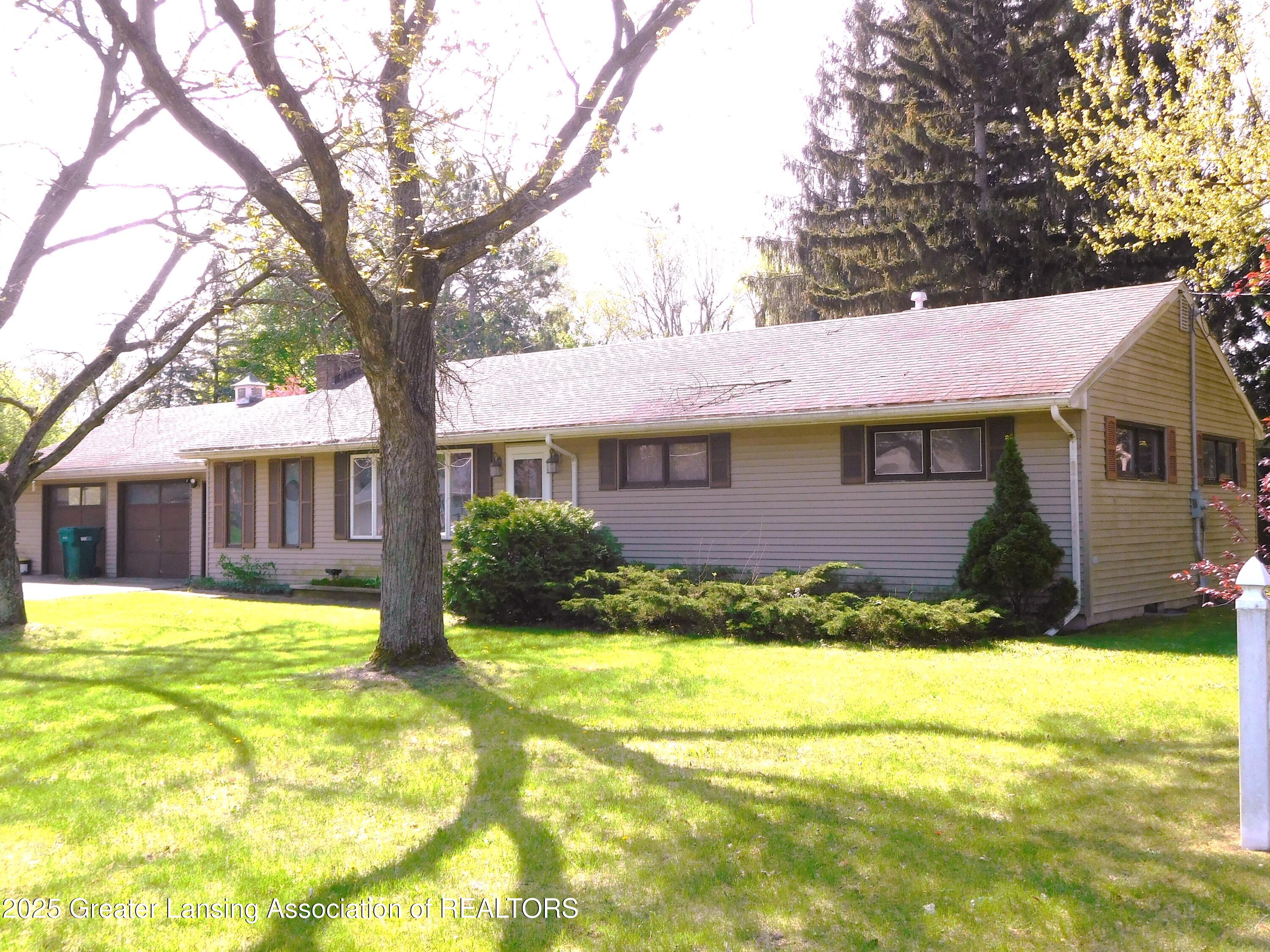 231 West Rolfe Street Perry, MI 48872 - Photo 2 of 33 Rolfe