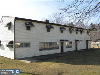 43 Rose Apple Road Levittown, PA 19056 - Photo 2 of 12 Exterior Back