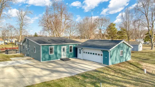 $419,000 | 10902 Devils Lake Highway, Addison, MI 49220