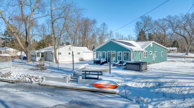 $435,900 | 10902 Devils Lake Highway, Addison, MI 49220