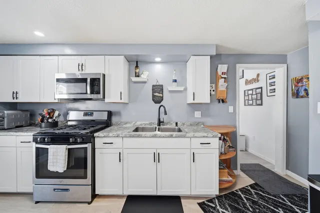 $435,900 | 10902 Devils Lake Highway, Addison, MI 49220