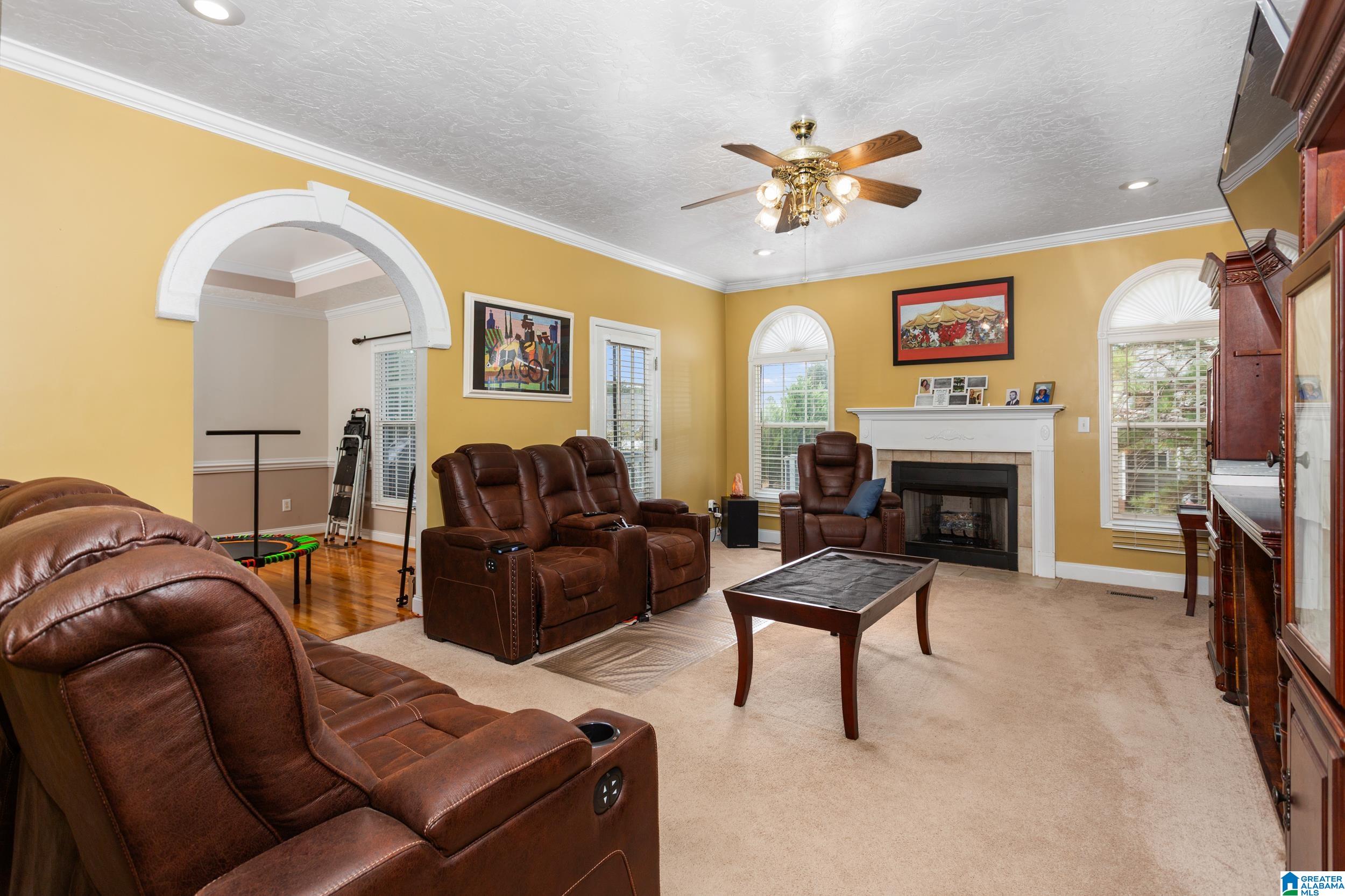 1502 Watson Way Northeast Jacksonville, AL 36265 - Photo 4 of 32