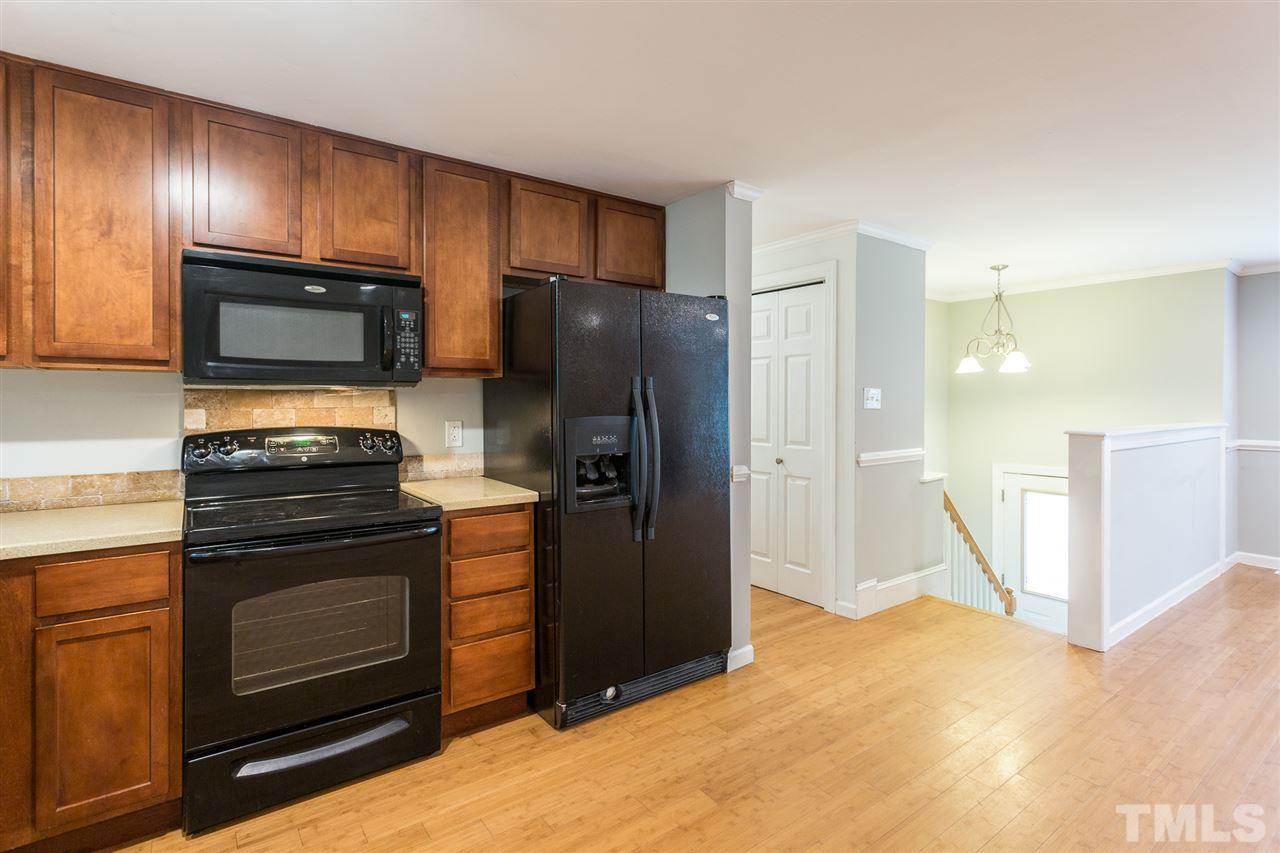 6916 Chamonix Place Raleigh, NC 27613 - Photo 9 of 30