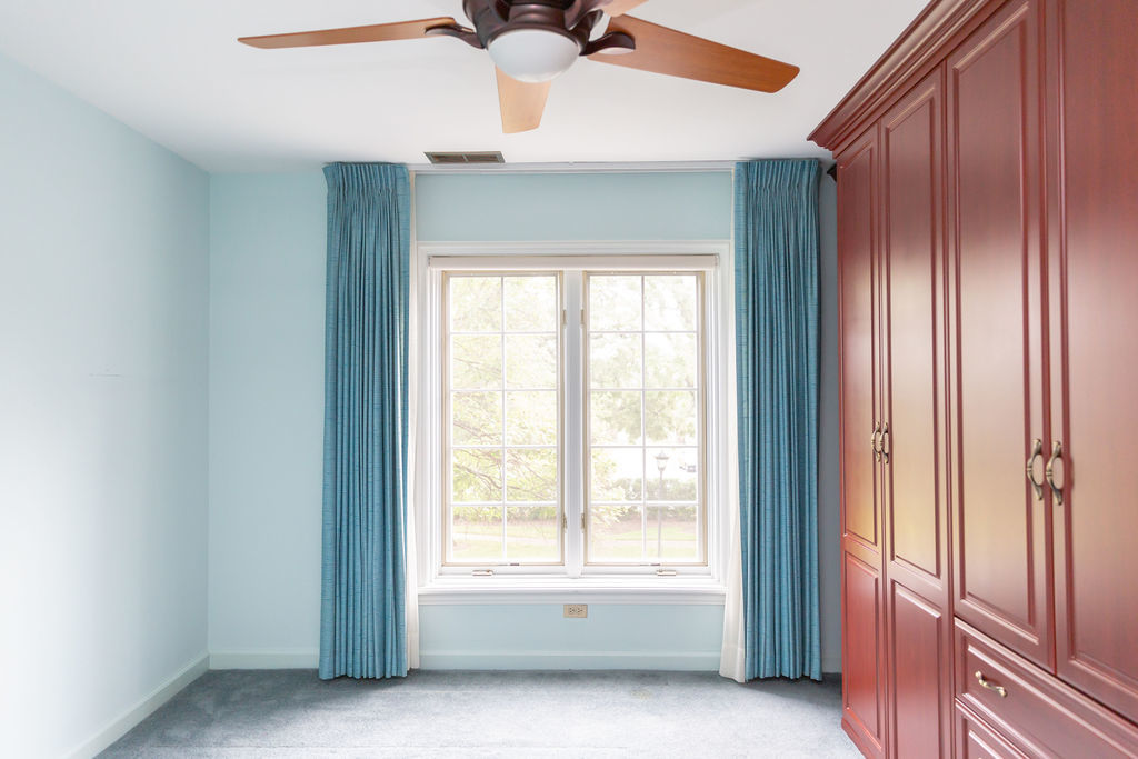 3427 Vollmer Road, Unit 209 Flossmoor, IL 60422 - Photo 23 of 45 a view of an empty room and window