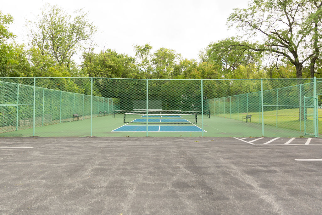 3427 Vollmer Road, Unit 209 Flossmoor, IL 60422 - Photo 45 of 45 a view of a tennis court