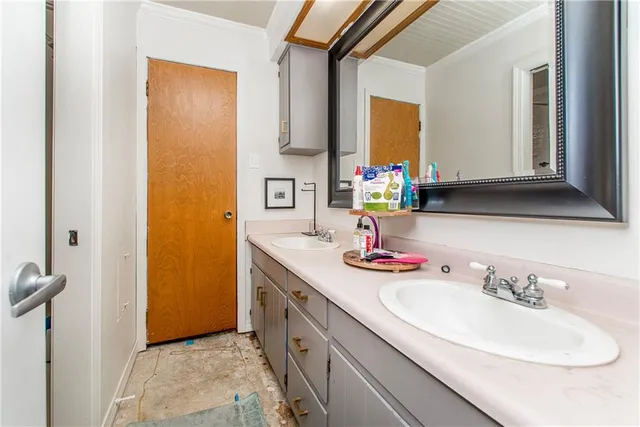 $255,000 | 2732 Westerwood Drive, Baton Rouge, LA 70816