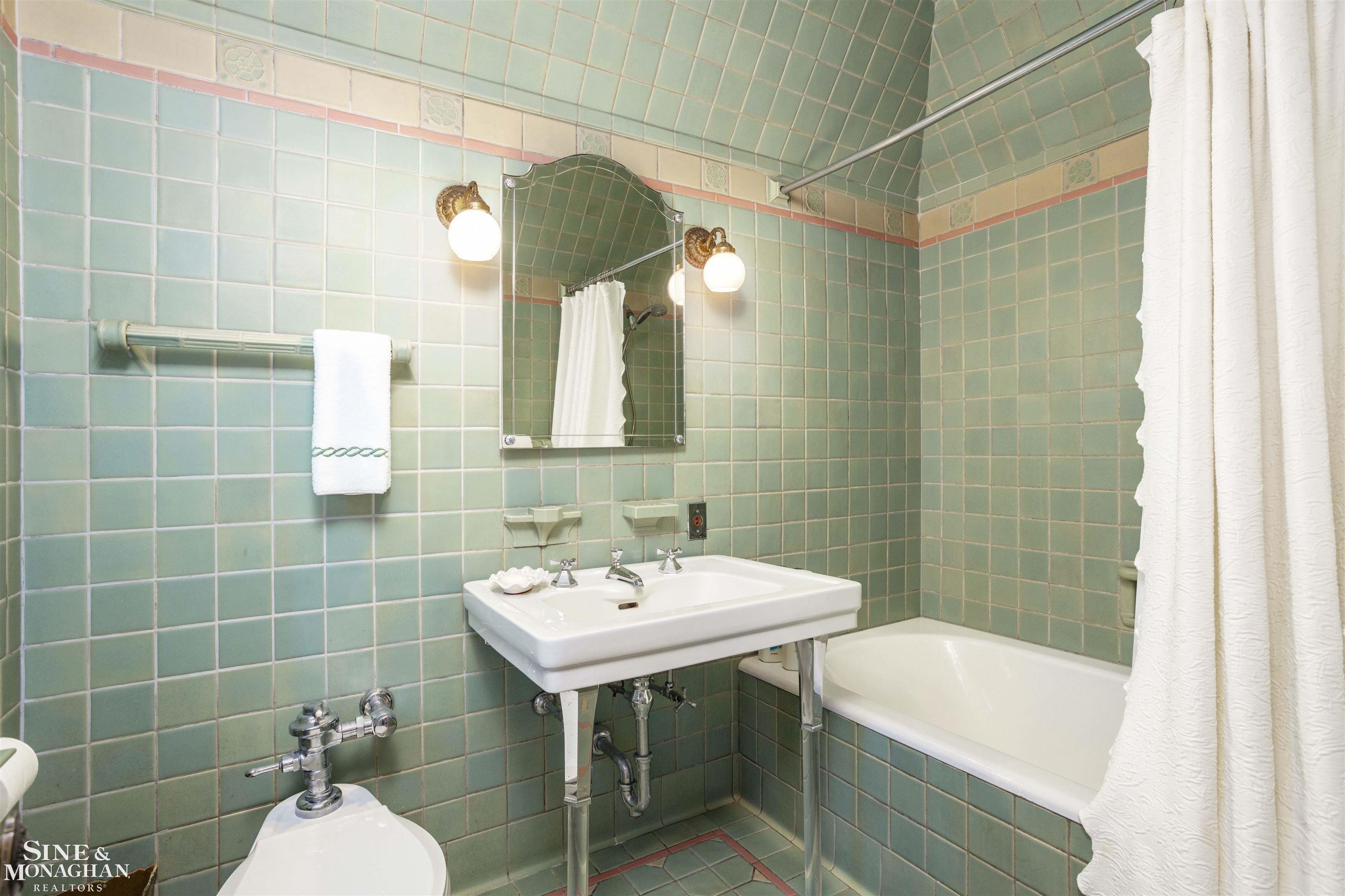 273 Ridge Road Grosse Pointe Farms, MI 48236 - Photo 35 of 60