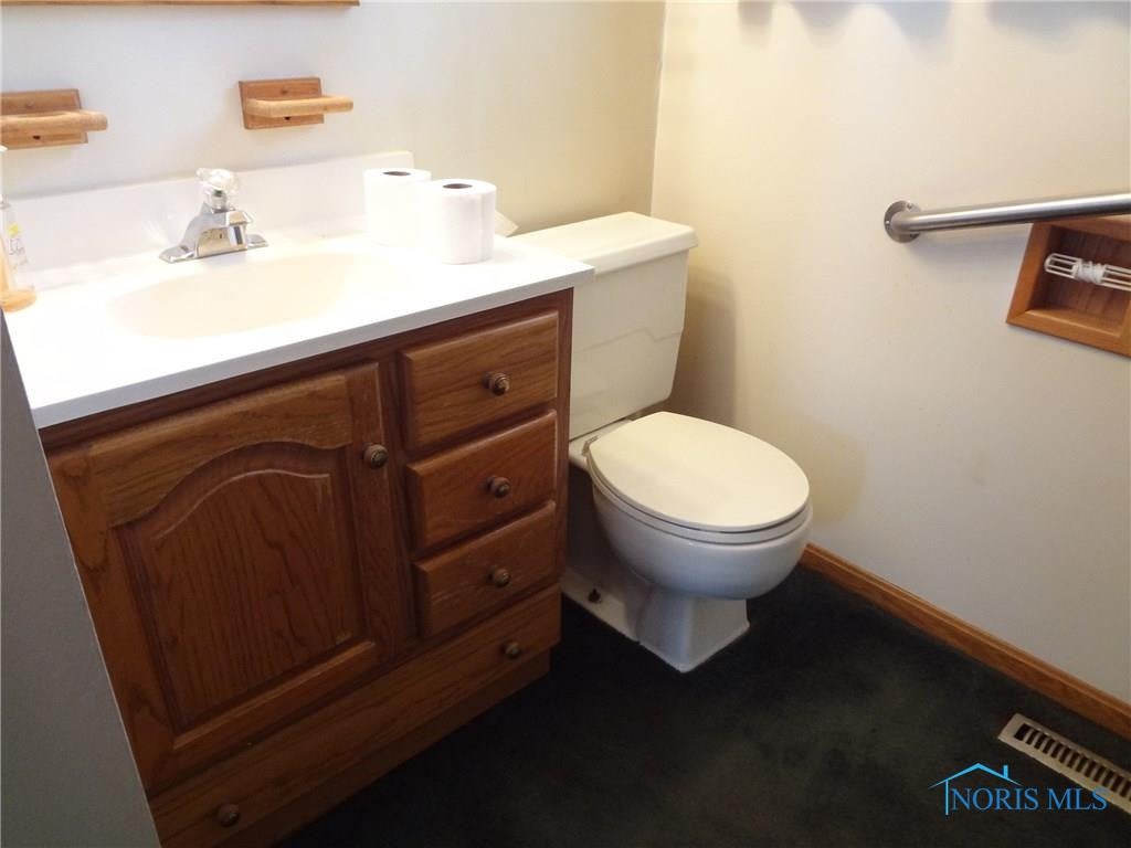 5215 Dewitt Road Fostoria, OH 44830 - Photo 22 of 24 Gallery Image 22