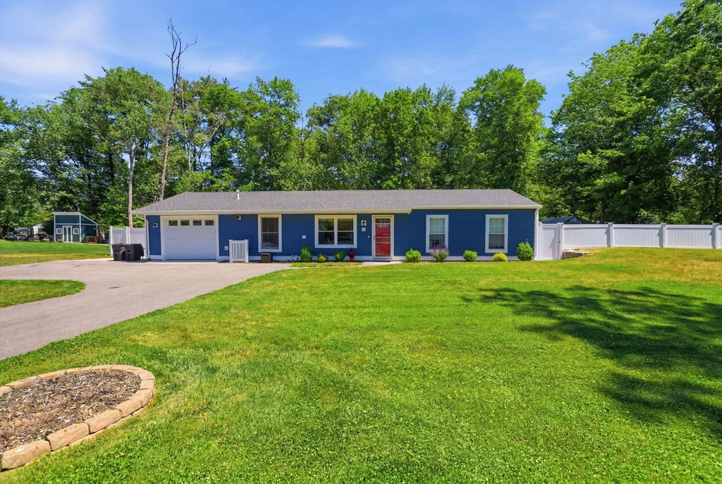 36 Monroe Road Hanover, MA 02339 - Photo 1 of 35
