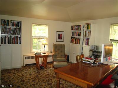 3342 Maynard Road Beachwood, OH 44122 - Photo 20 of 25 Large bedroom on 2nd floor with built-ins.