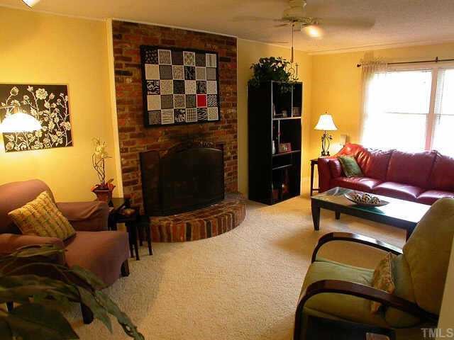 5001 Skidmore Street Raleigh, NC 27609 - Photo 4 of 12 Another View of the Family Room