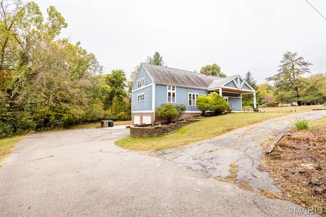 $475,000 | 130 Covered Bridge Lane, Belleville, IL 62221