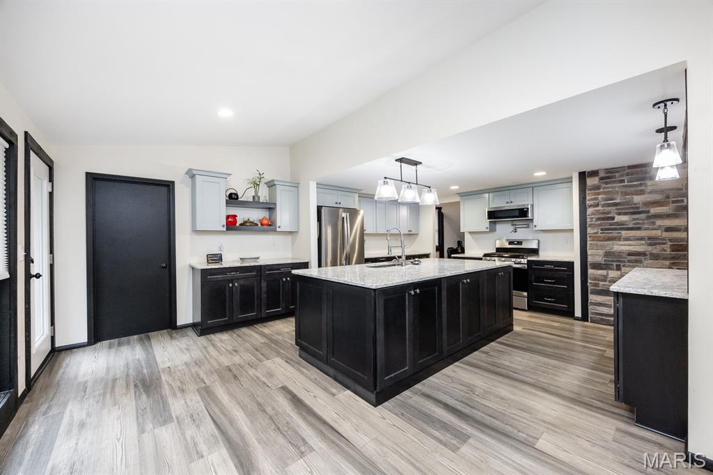 130 Covered Bridge Lane Belleville, IL 62221 - Photo 9 of 39