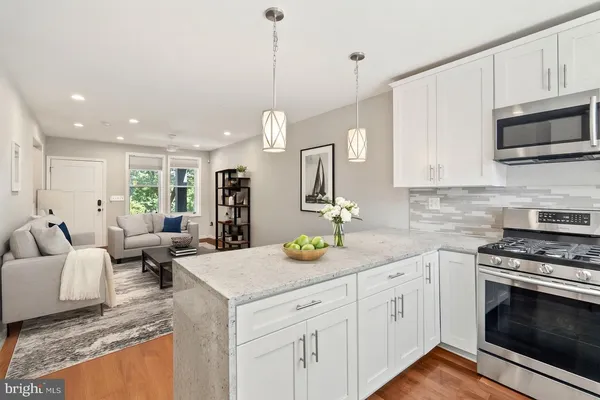$3,200 | 1615 Fairlawn Avenue Southeast, Washington, DC 20020