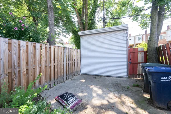 $3,200 | 1615 Fairlawn Avenue Southeast, Washington, DC 20020