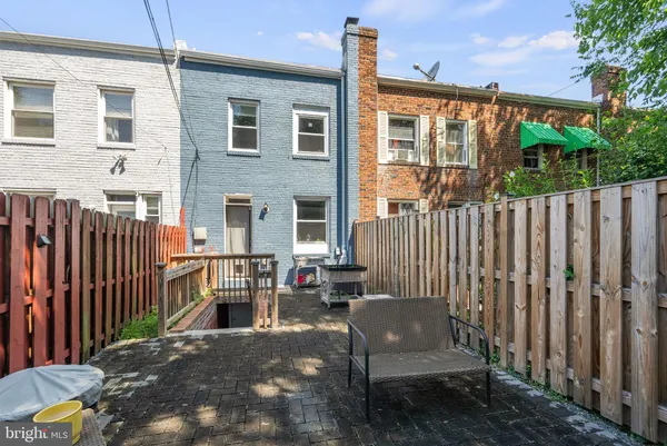 $3,200 | 1615 Fairlawn Avenue Southeast, Washington, DC 20020