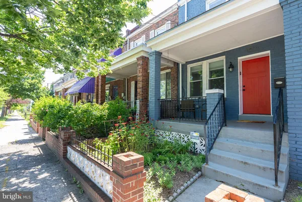 $3,200 | 1615 Fairlawn Avenue Southeast, Washington, DC 20020
