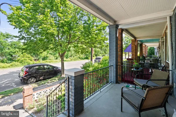 $3,200 | 1615 Fairlawn Avenue Southeast, Washington, DC 20020