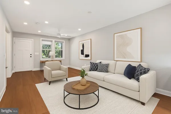 $3,200 | 1615 Fairlawn Avenue Southeast, Washington, DC 20020