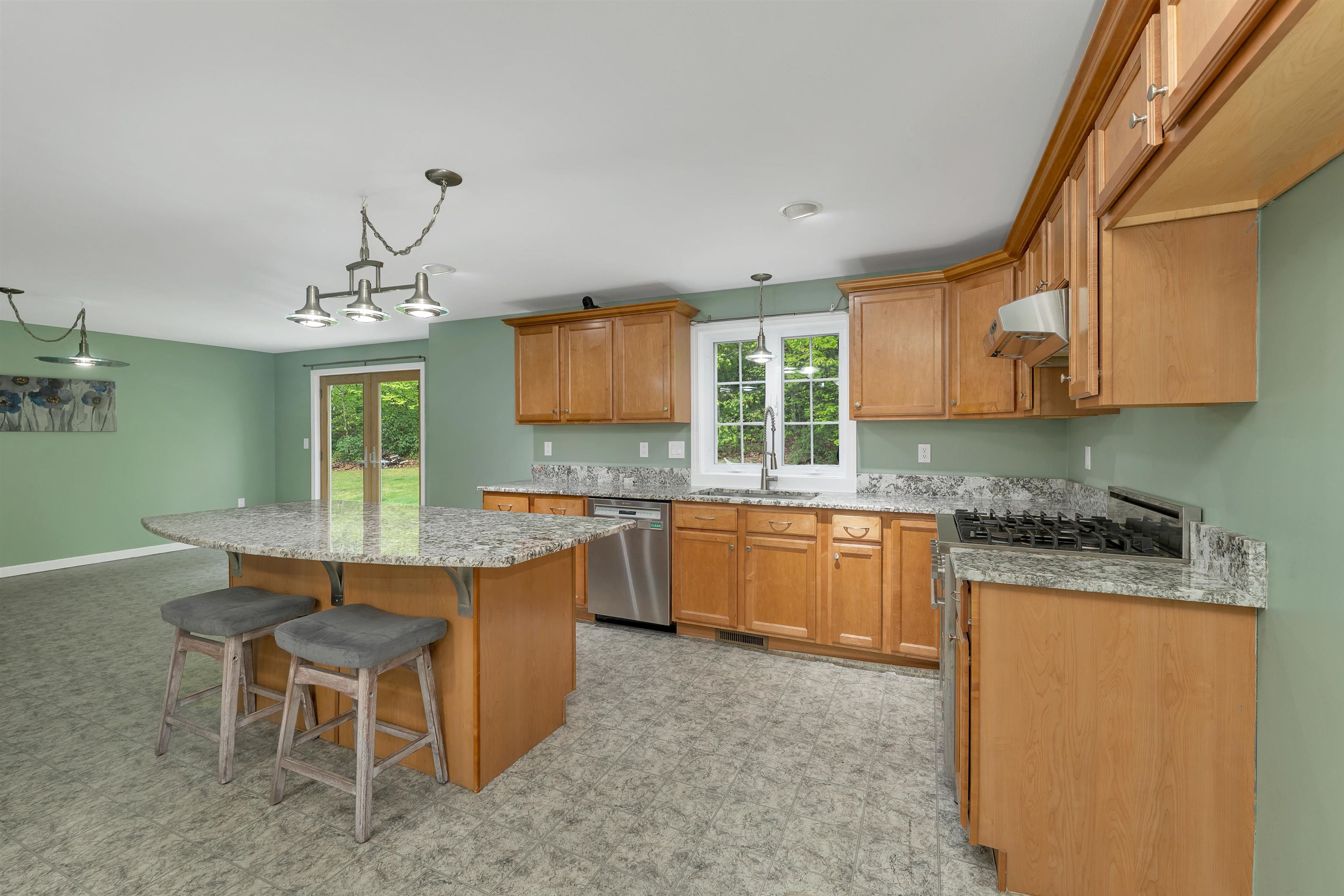 441 Ponemah Hill Road Milford, NH 03055 - Photo 9 of 46