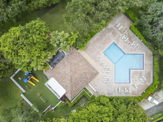 $1,999,999 | 20205 West Oak Haven Circle, Miami, FL 33179