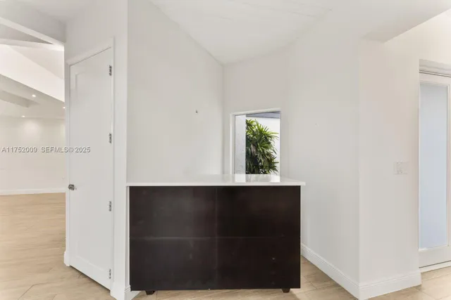 $1,999,999 | 20205 West Oak Haven Circle, Miami, FL 33179