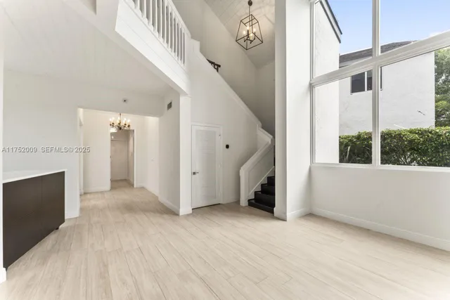 $1,999,999 | 20205 West Oak Haven Circle, Miami, FL 33179