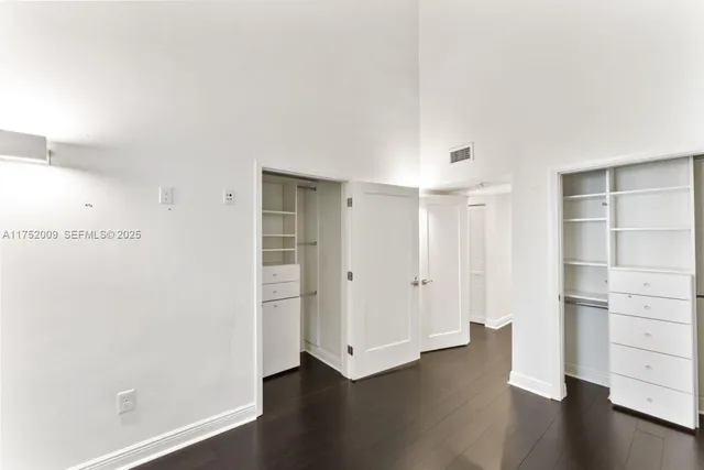 $1,999,999 | 20205 West Oak Haven Circle, Miami, FL 33179