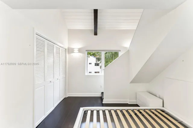 $1,999,999 | 20205 West Oak Haven Circle, Miami, FL 33179