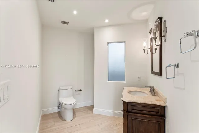 $1,999,999 | 20205 West Oak Haven Circle, Miami, FL 33179