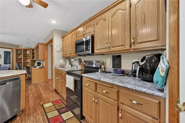 $398,500 | 13830 East Musket Road, Nevada, MO 64772
