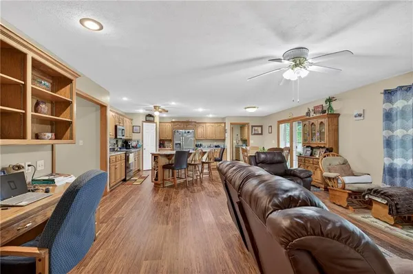 $398,500 | 13830 East Musket Road, Nevada, MO 64772