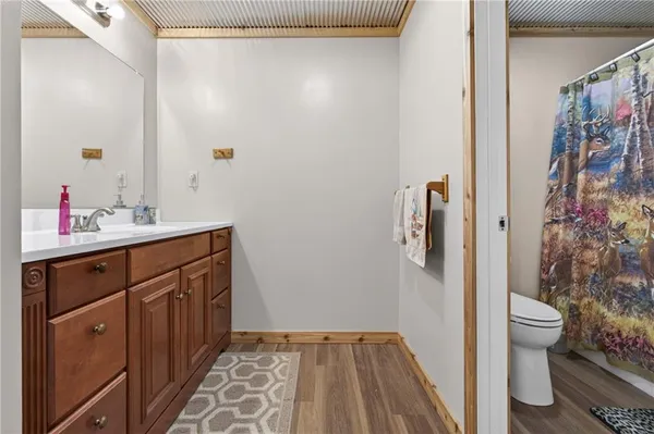 $398,500 | 13830 East Musket Road, Nevada, MO 64772