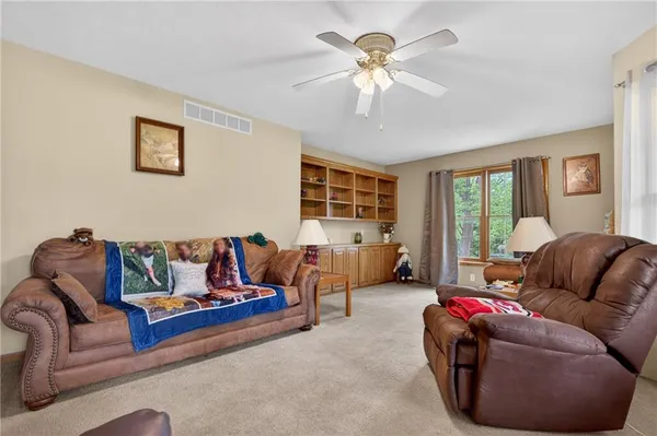 $398,500 | 13830 East Musket Road, Nevada, MO 64772