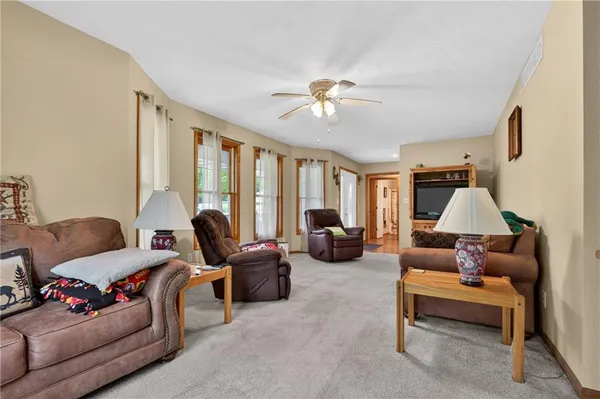 $398,500 | 13830 East Musket Road, Nevada, MO 64772