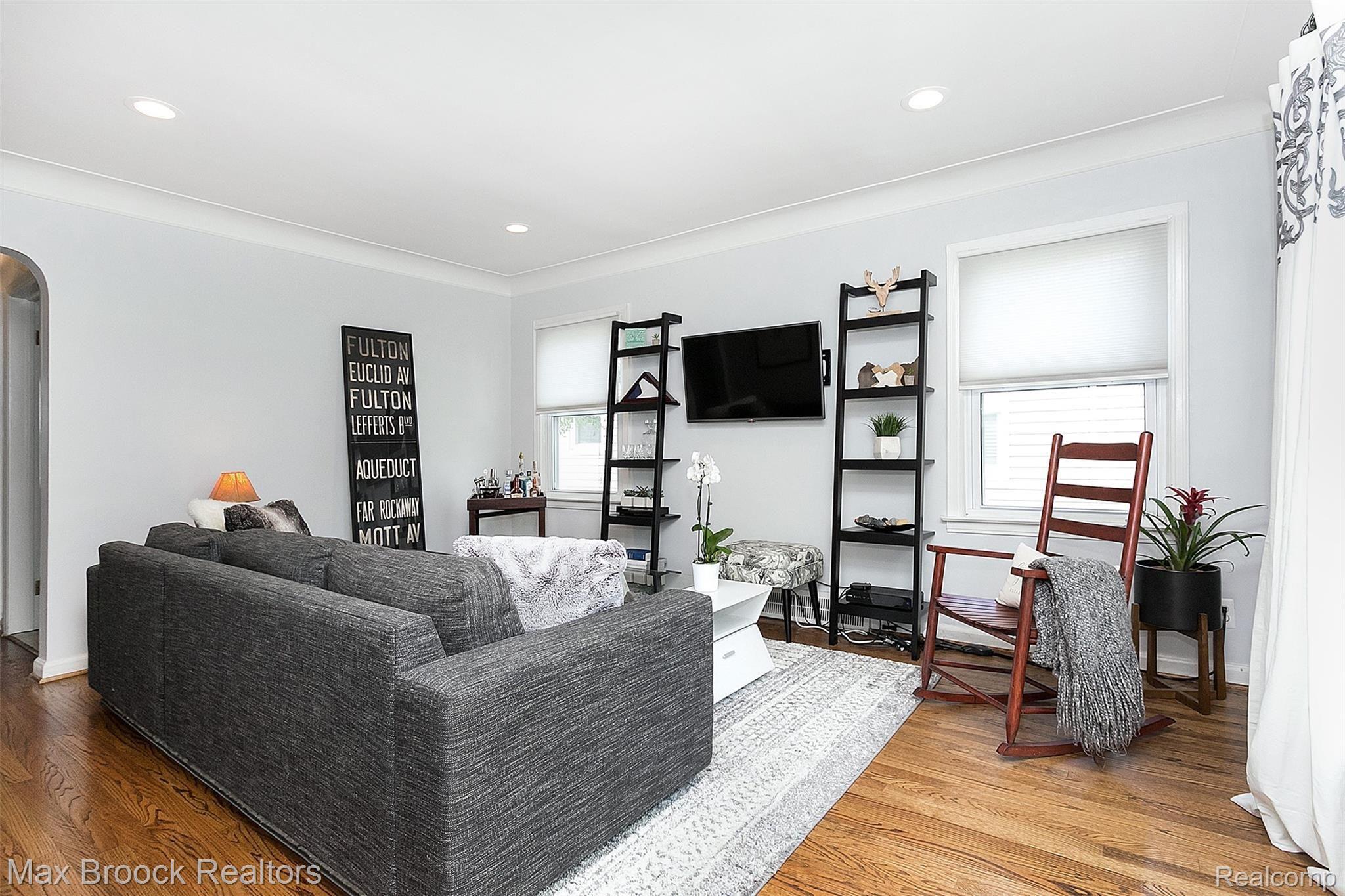 1185 Columbia Road Berkley, MI 48072 - Photo 3 of 30 Columbia-5.jpg