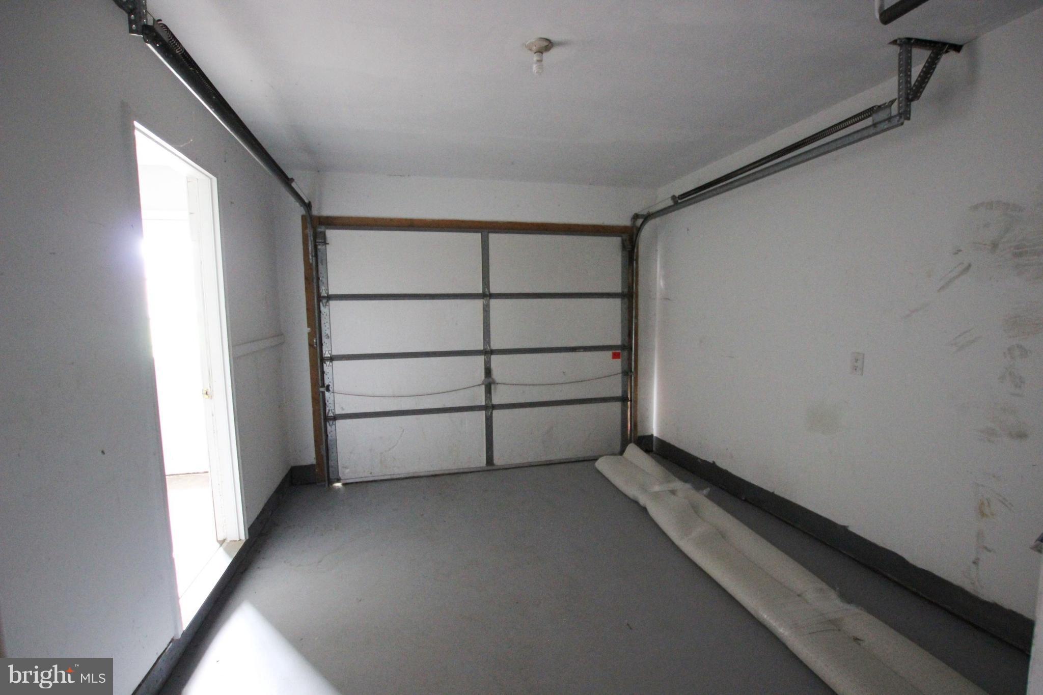 20 Rutherford Place Harpers Ferry, WV 25425 - Photo 16 of 21 Garage
