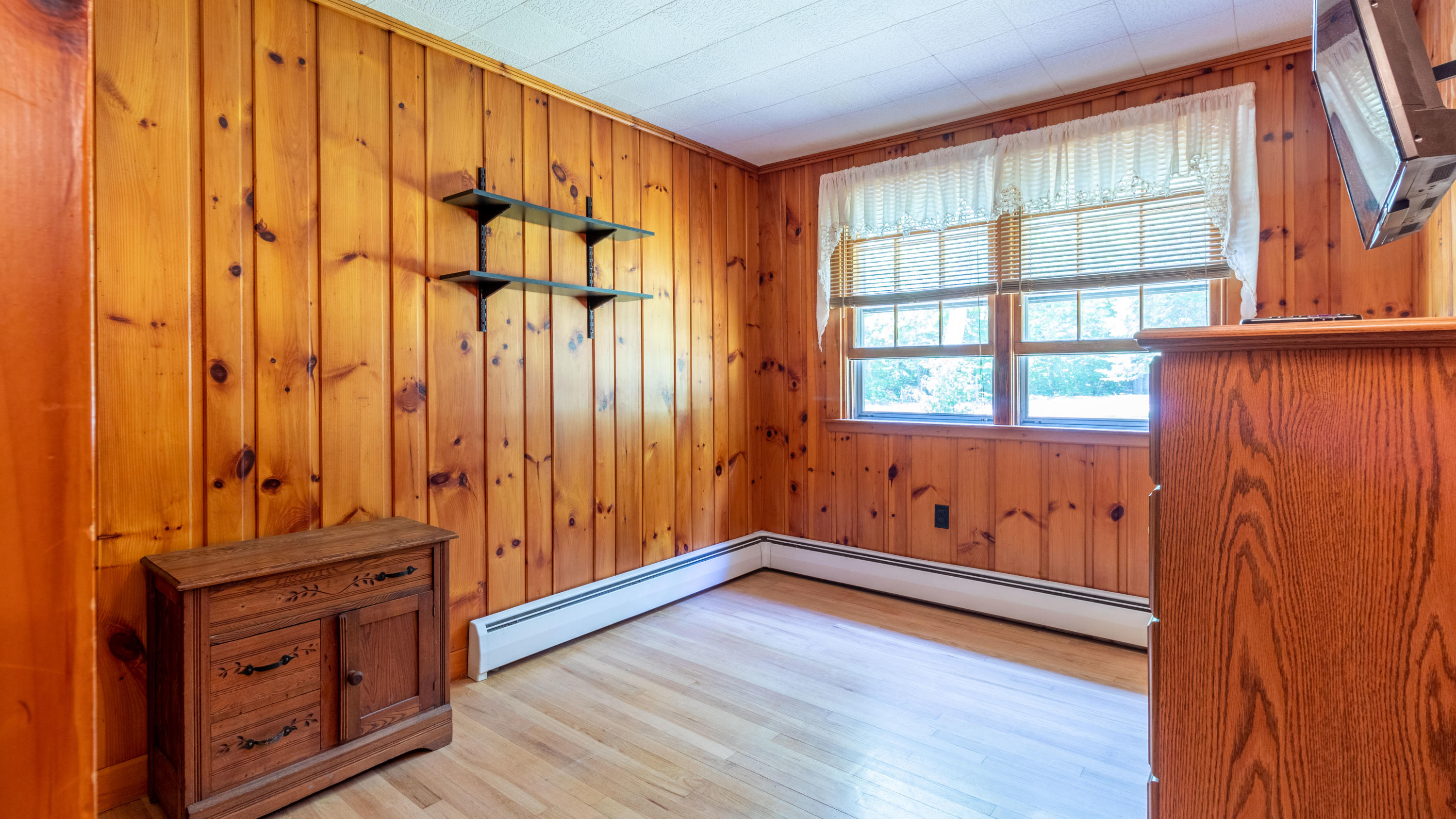 62 Kansas Road Naples, ME 04055 - Photo 10 of 24 Bedroom 1