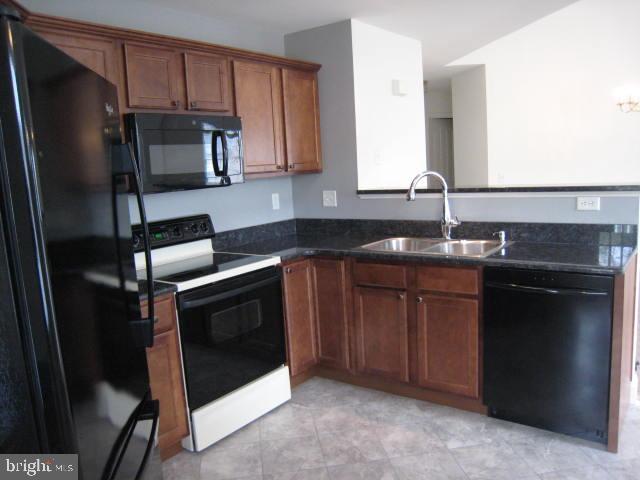 4529 Deer Path Road Harrisburg, PA 17110 - Photo 2 of 25 Gallery Image 2