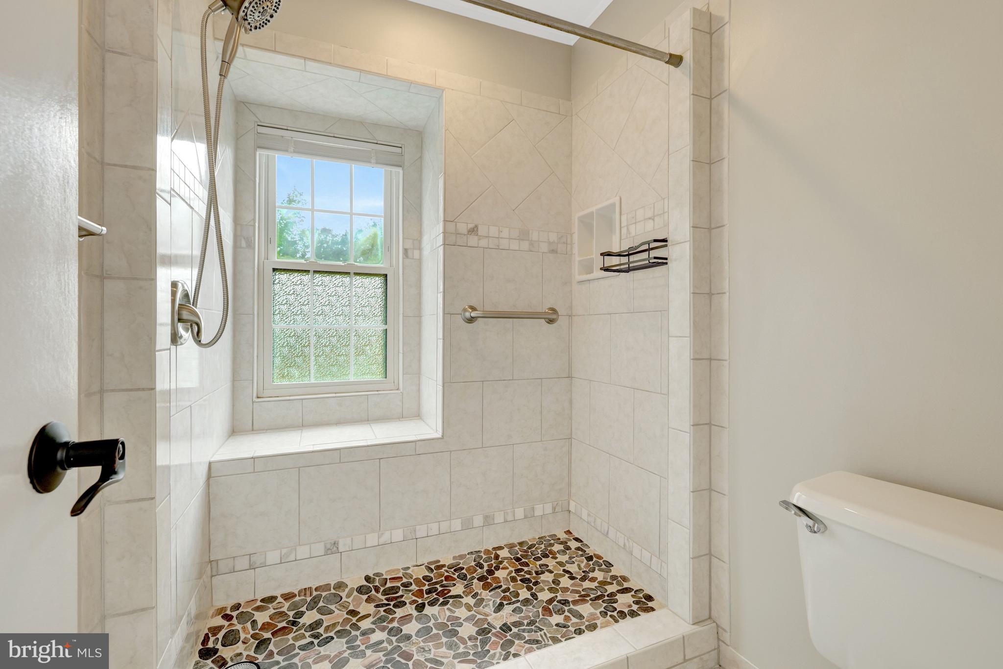 11992 Sentinel Point Court Reston, VA 20191 - Photo 28 of 49 Ensuite bath